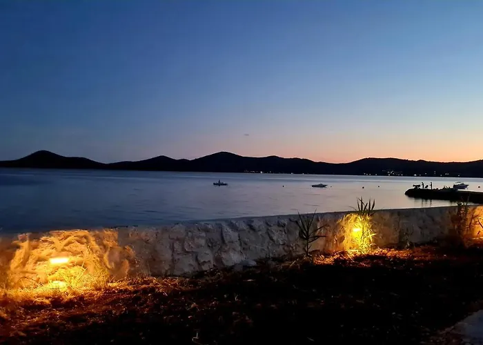 Auras - Glamping Eco Biograd Na Moru